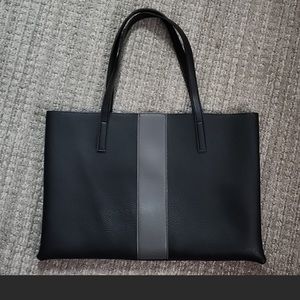 ‼️⚡️price drop‼️⚡️👜🛍️Vince Camuto black and gray shoulder bag